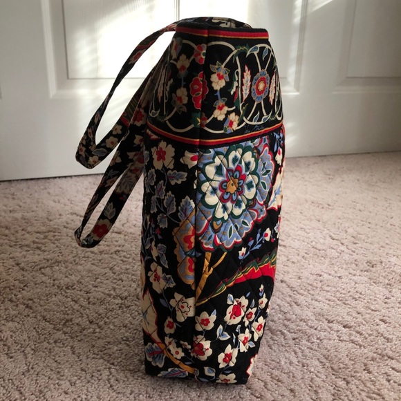 Vera Bradley Tote - Picture 6 of 6